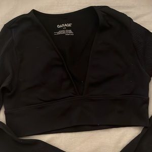 GARAGE black long sleeve crop top